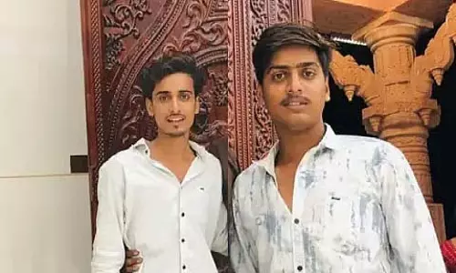 जन्मदिन की पार्टी में दुखद मोड़ आया, ओंकारेश्वर में नर्मदा नदी में डूबे दो इंदौरी भाई जन्मदिन की पार्टी में दुखद मोड़ आया, ओंकारेश्वर में नर्मदा नदी में डूबे दो इंदौरी भाई