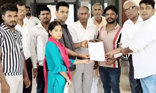 Kokcha: पीड़ित पक्ष ने प्रशासन से लगाई न्याय की गुहार Kokcha: पीड़ित पक्ष ने प्रशासन से लगाई न्याय की गुहार