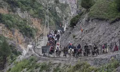 15 दिनों में 2.51 लाख से अधिक यात्रियों ने की Amarnath Yatra 15 दिनों में 2.51 लाख से अधिक यात्रियों ने की Amarnath Yatra