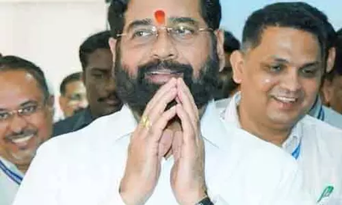 Mumbai first बनाम ठेकेदार पहले नीति, एकनाथ शिंदे ने उद्धव ठाकरे की आलोचना की