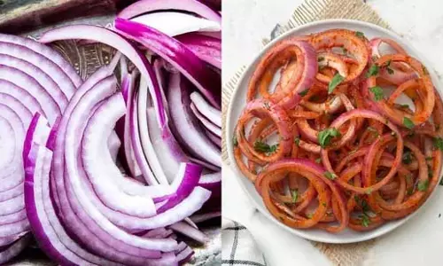 पकौड़े के मौसम में प्याज से बने 3 त्वरित रेस्टोरेंट-स्टाइल व्यंजन पकौड़े के मौसम में प्याज से बने 3 त्वरित रेस्टोरेंट-स्टाइल व्यंजन