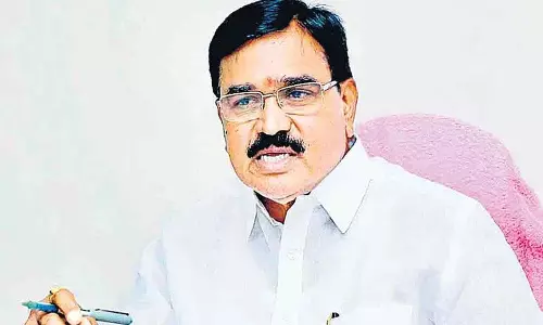 तेलंगाना को रेगिस्तान बनाने की साजिश..सिंगिरेड्डी निरंजन रेड्डी नाराज़