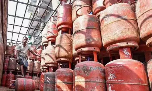 पूरे राज्य में गैस सिलेंडर की सप्लाई बंद कर देंगे.. ट्रेड यूनियन अध्यक्ष की चेतावनी