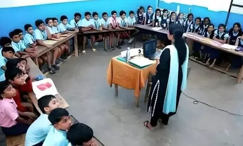 Hyderabad : बैकबेंचर कलंक से लड़ने की मुहिम, मलयालम फिल्म ने दी प्रेरणा Hyderabad : बैकबेंचर कलंक से लड़ने की मुहिम, मलयालम फिल्म ने दी प्रेरणा