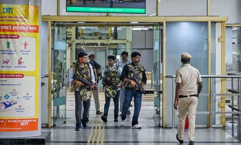 शहर में पहली बार: स्वतंत्रता दिवस से पहले दो दिवसीय आतंकवाद विरोधी मॉक ड्रिल शुरू शहर में पहली बार: स्वतंत्रता दिवस से पहले दो दिवसीय आतंकवाद विरोधी मॉक ड्रिल शुरू