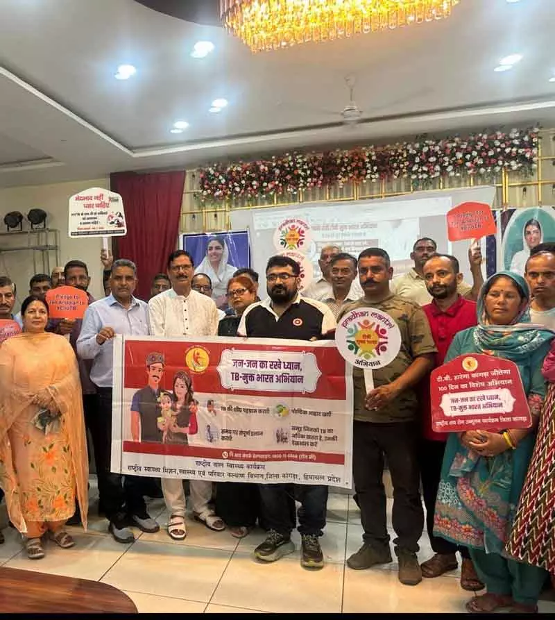TB रोगियों को 150 पोषण किट दिए गए TB रोगियों को 150 पोषण किट दिए गए