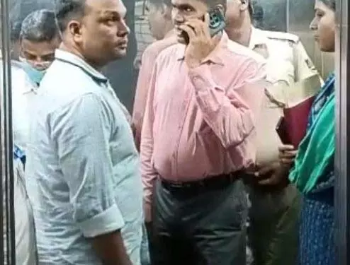 सीबीआई ने 20 वर्षीय छात्रा को बचाने वाले व्यक्ति का बयान दर्ज किया सीबीआई ने 20 वर्षीय छात्रा को बचाने वाले व्यक्ति का बयान दर्ज किया