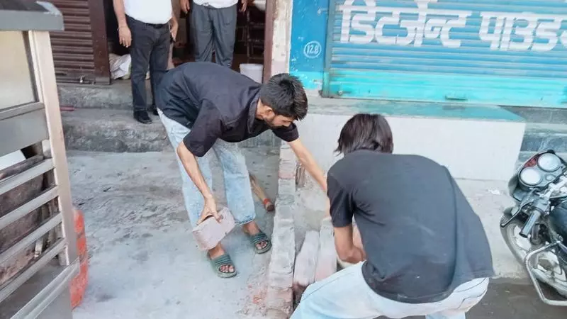 Yamunanagar में वर्कशॉप रोड पर अतिक्रमण विरोधी अभियान Yamunanagar में वर्कशॉप रोड पर अतिक्रमण विरोधी अभियान