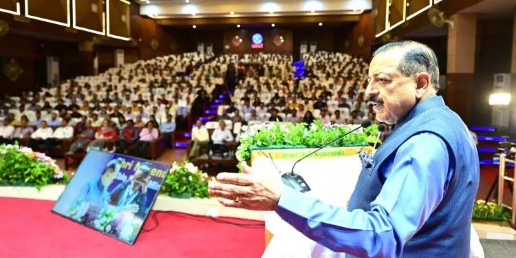 विज्ञान को प्रयोगशालाओं से जन चेतना तक ले जाने की आवश्यकता: केंद्रीय मंत्री विज्ञान को प्रयोगशालाओं से जन चेतना तक ले जाने की आवश्यकता: केंद्रीय मंत्री