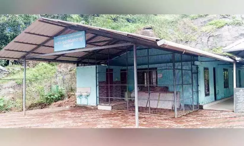 Kerala : सड़क किनारे पर्यटक विश्राम स्थल बना कचरा डंपिंग स्थल Kerala : सड़क किनारे पर्यटक विश्राम स्थल बना कचरा डंपिंग स्थल