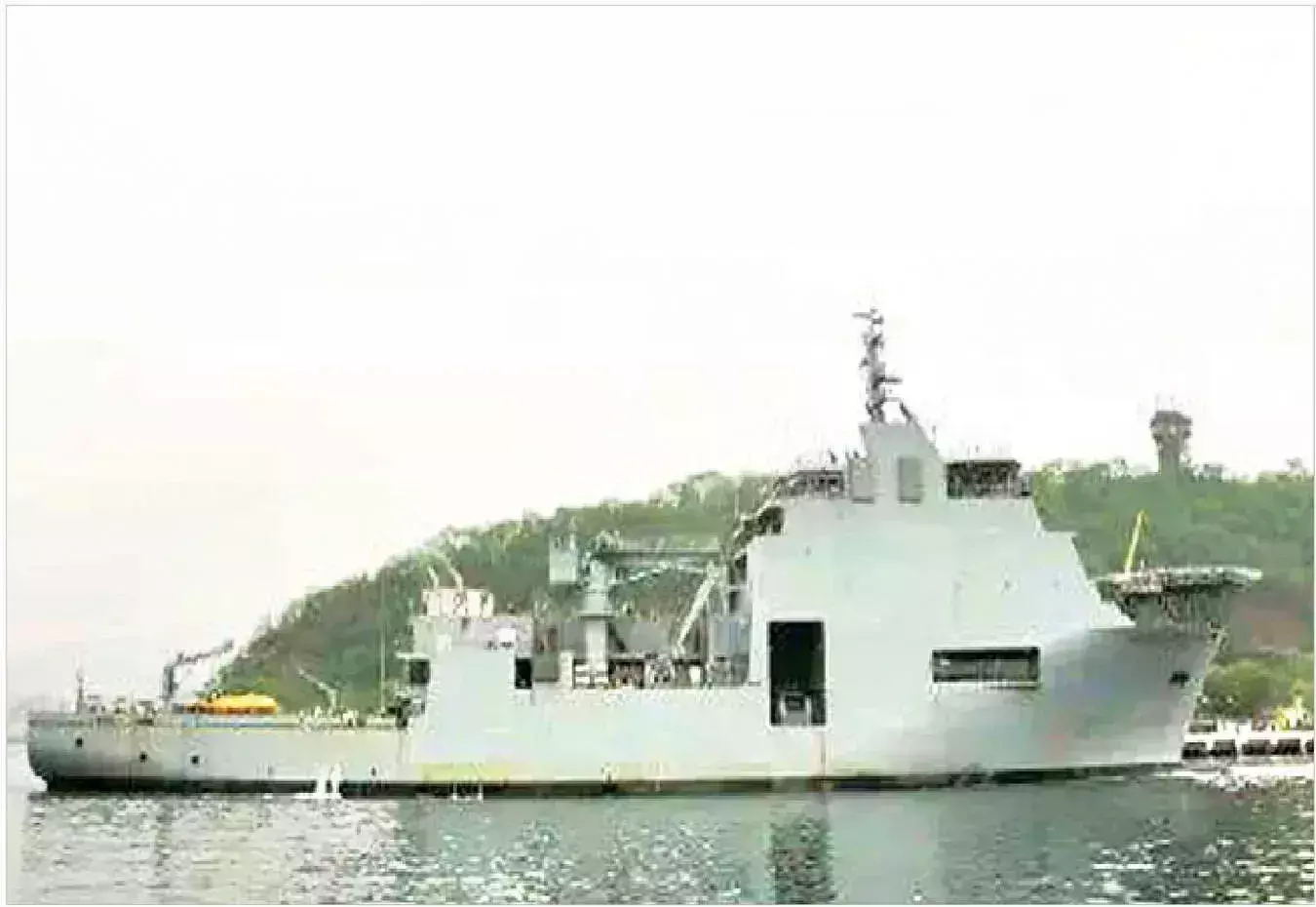 Andhra: नौसेना आज स्वदेश निर्मित ‘INS निस्तार’ को नौसेना में शामिल करेगी Andhra: नौसेना आज स्वदेश निर्मित ‘INS निस्तार’ को नौसेना में शामिल करेगी