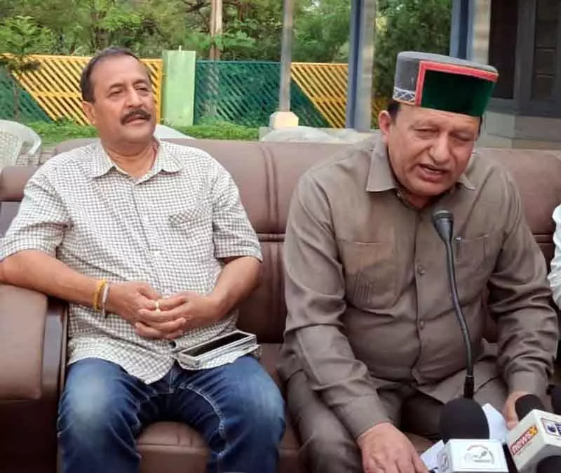 Katchi: पंडोह बांध में अधिकांश लकड़ी सड़ गई Katchi: पंडोह बांध में अधिकांश लकड़ी सड़ गई