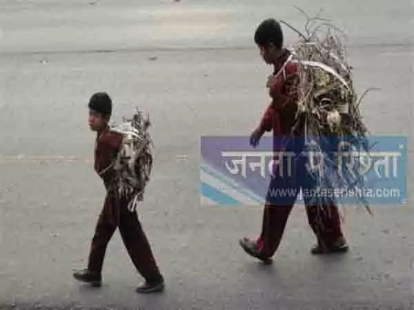 पाकिस्तान में बाल संरक्षण संकट: खैबर पख्तूनख्वा में कानून और समाज की नाकामी उजागर पाकिस्तान में बाल संरक्षण संकट: खैबर पख्तूनख्वा में कानून और समाज की नाकामी उजागर