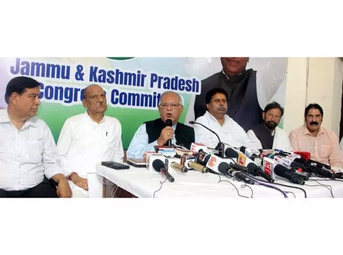 CM के साथ मारपीट जम्मू-कश्मीर के इतिहास में दुर्भाग्यपूर्ण घटना: कर्रा CM के साथ मारपीट जम्मू-कश्मीर के इतिहास में दुर्भाग्यपूर्ण घटना: कर्रा