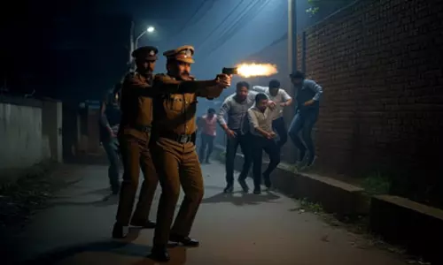 छात्रा से छेड़खानी करने वाला आरोपी मुठभेड़ के बाद गिरफ्तार, पैर में लगी गोली