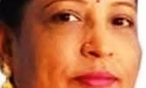 कार-टैंकर टक्कर: एक ही परिवार के 3 सदस्यों की मौत