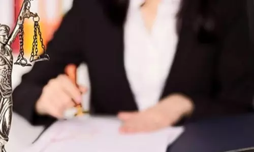 महिला वकील बांट रही थी फर्जी नियुक्ति पत्र, धोखाधड़ी के आरोप में गिरफ्तार