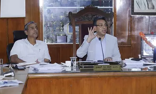 शहर के विकास कार्यों को तीव्र गति से पूरा करें: BBMP ने अधिकारियों को निर्देश दिया शहर के विकास कार्यों को तीव्र गति से पूरा करें: BBMP ने अधिकारियों को निर्देश दिया