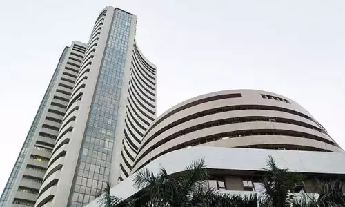 सेंसेक्स लाल निशान में खुला, बैंकिंग शेयरों में बिकवाली सेंसेक्स लाल निशान में खुला, बैंकिंग शेयरों में बिकवाली