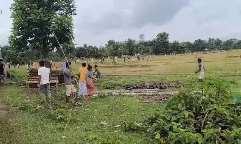 Assam में बेदखली अभियान हिंसक हुआ; पैकन में एक की मौत, एक अन्य घायल