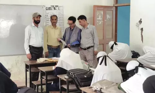कश्मीरी में निबंध लेखन प्रतियोगिता आयोजित किया गया