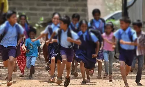 Tumkur : स्कूल न जाने वाले 56 बच्चे स्कूल लौटे