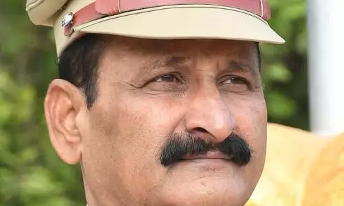 Karnataka : नारायण भारमणि को बेलगाम स्थानांतरित कर दिया गया Karnataka : नारायण भारमणि को बेलगाम स्थानांतरित कर दिया गया