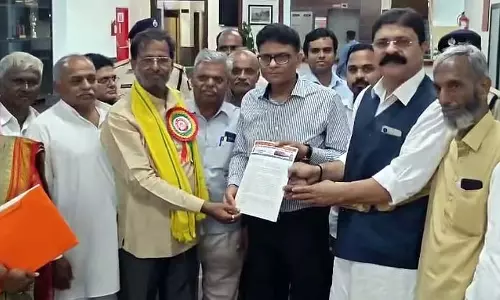 Karnataka : लोकापुरा-धारवाड़ रेलवे लाइन की मांग