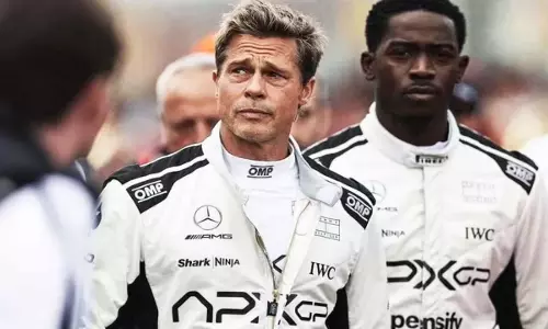 बॉक्स ऑफिस: ब्रैड पिट की F1 बॉक्स ऑफिस: ब्रैड पिट की F1