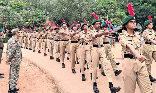 ओडिशा युवाओं की भागीदारी बढ़ाने के लिए पांच नई NCC गर्ल्स बटालियन की मांग कर रहा ओडिशा युवाओं की भागीदारी बढ़ाने के लिए पांच नई NCC गर्ल्स बटालियन की मांग कर रहा