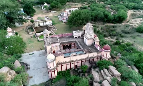Haryana : धोसी पहाड़ी पर आस्था को मिलेगी सुगम चढ़ाई Haryana : धोसी पहाड़ी पर आस्था को मिलेगी सुगम चढ़ाई