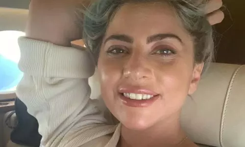 Lady Gaga ने लास वेगास में मेहेम बॉल की शुरुआत की Lady Gaga ने लास वेगास में मेहेम बॉल की शुरुआत की