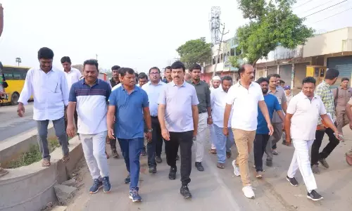 पोंगुलेटी ने KCR को कुशासन का रावणासुर बताया पोंगुलेटी ने KCR को कुशासन का रावणासुर बताया