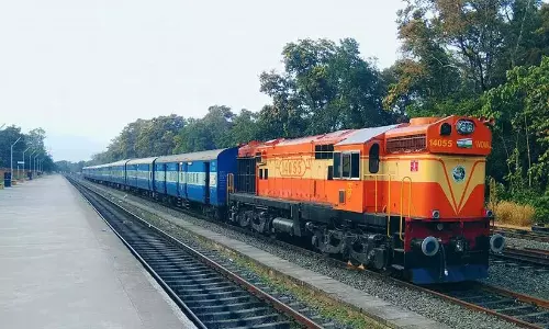 नीलांबुर-शोरनूर रेलवे लाइन पर कोचों की संख्या बढ़ने से यात्रियों को राहत मिलेगी नीलांबुर-शोरनूर रेलवे लाइन पर कोचों की संख्या बढ़ने से यात्रियों को राहत मिलेगी