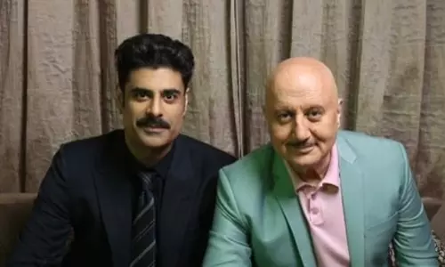 तन्वी-द-ग्रेट देख गदगद हुए खेर साहब के लाडले सिकंदर, फिल्म को बताया शानदार