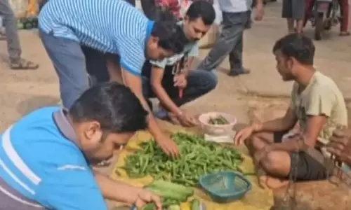 बोनाई में सब्जियों के दाम चढ़े, सावन और बाढ़ बनी वजह