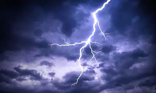बिहार में भारी बारिश: बिजली गिरने से 33 लोगों की मौत