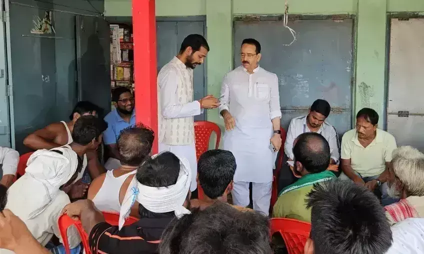 Araria: मतदाता सूची अनियमितता पर राजद सख्त Araria: मतदाता सूची अनियमितता पर राजद सख्त