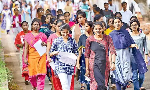 Telangana : इंजीनियरिंग बी श्रेणी की सीटों को भरने के लिए अधिसूचना कल जारी होगी