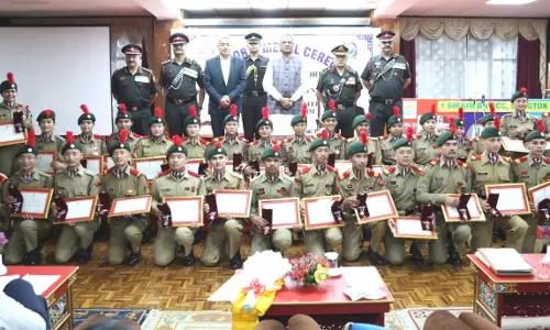 Sikkim : 37 उत्कृष्ट एनसीसी कैडेटों को राज्यपाल पदक प्रदान किया गया Sikkim : 37 उत्कृष्ट एनसीसी कैडेटों को राज्यपाल पदक प्रदान किया गया