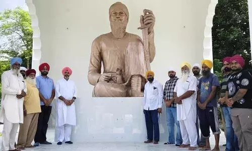 Ludhiana: कांग्रेस ने स्मारक पट्टिकाओं की तोड़फोड़ पर विरोध प्रदर्शन की चेतावनी दी Ludhiana: कांग्रेस ने स्मारक पट्टिकाओं की तोड़फोड़ पर विरोध प्रदर्शन की चेतावनी दी