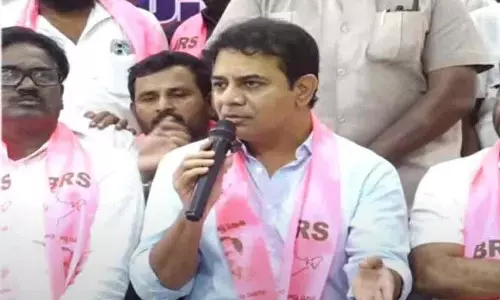 Revanth Reddy किटी पार्टी आंटी की तरह व्यवहार कर रहे हैं.. केटीआर की मार्मिक टिप्पणी Revanth Reddy किटी पार्टी आंटी की तरह व्यवहार कर रहे हैं.. केटीआर की मार्मिक टिप्पणी