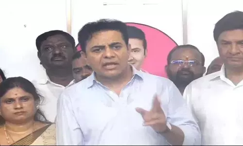 पागल कुत्ते भौंकते रहते हैं... ध्यान मत दो: KTR