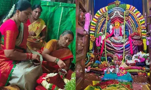 बोनाला उत्सव जारी... चूड़ियों से देवी का श्रृंगार बोनाला उत्सव जारी... चूड़ियों से देवी का श्रृंगार