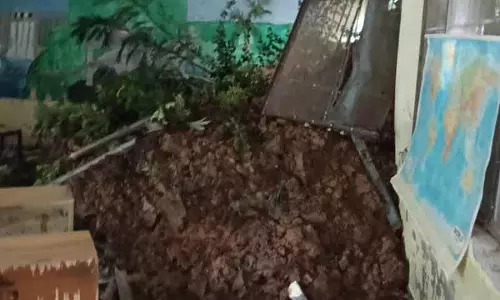 Mandi में 140 स्कूल क्षतिग्रस्त, 15,479 छात्रों की पढ़ाई प्रभावित Mandi में 140 स्कूल क्षतिग्रस्त, 15,479 छात्रों की पढ़ाई प्रभावित