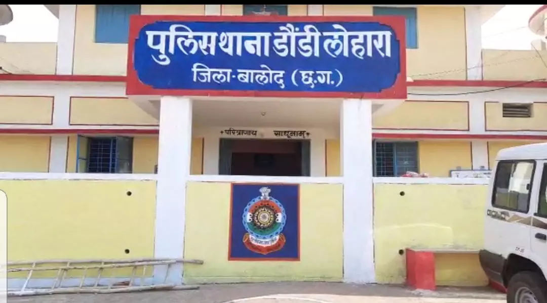 संगीत टीचर संग अफेयर में पड़ी बहू ने की ससुर की हत्या, चोट के निशान से खुला कत्ल का राज संगीत टीचर संग अफेयर में पड़ी बहू ने की ससुर की हत्या, चोट के निशान से खुला कत्ल का राज