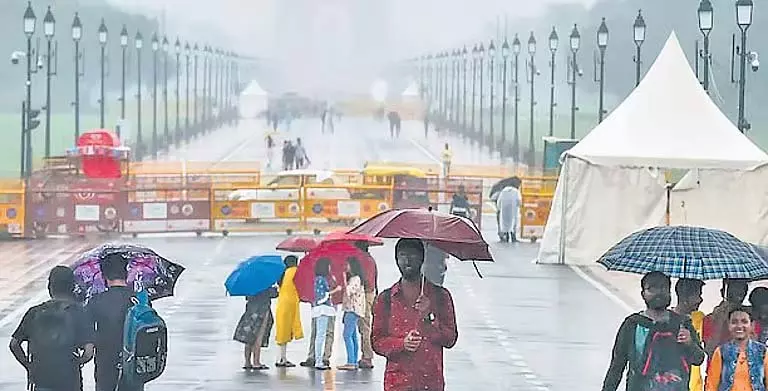 दिल्ली में प्रदूषण से निपटने के लिए सितंबर में क्लाउड सीडिंग का परीक्षण दिल्ली में प्रदूषण से निपटने के लिए सितंबर में क्लाउड सीडिंग का परीक्षण