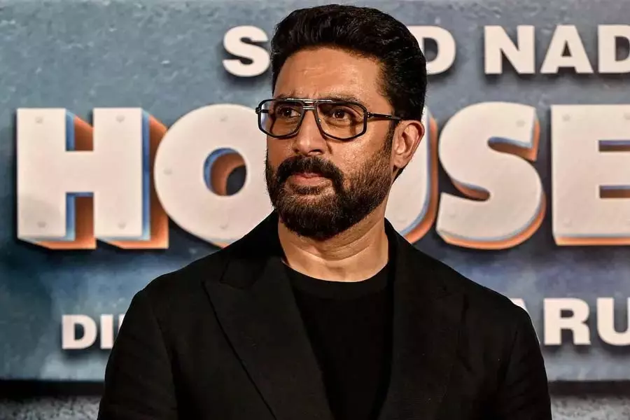 अभिषेक के इंडस्ट्री में 25 साल पूरे, अमिताभ बोले- जो तुमने किया, वो सबके बस की बात नहीं अभिषेक के इंडस्ट्री में 25 साल पूरे, अमिताभ बोले- जो तुमने किया, वो सबके बस की बात नहीं