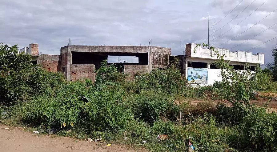 Channapatna : स्विमिंग पूल का निर्माण कार्य रुका Channapatna : स्विमिंग पूल का निर्माण कार्य रुका
