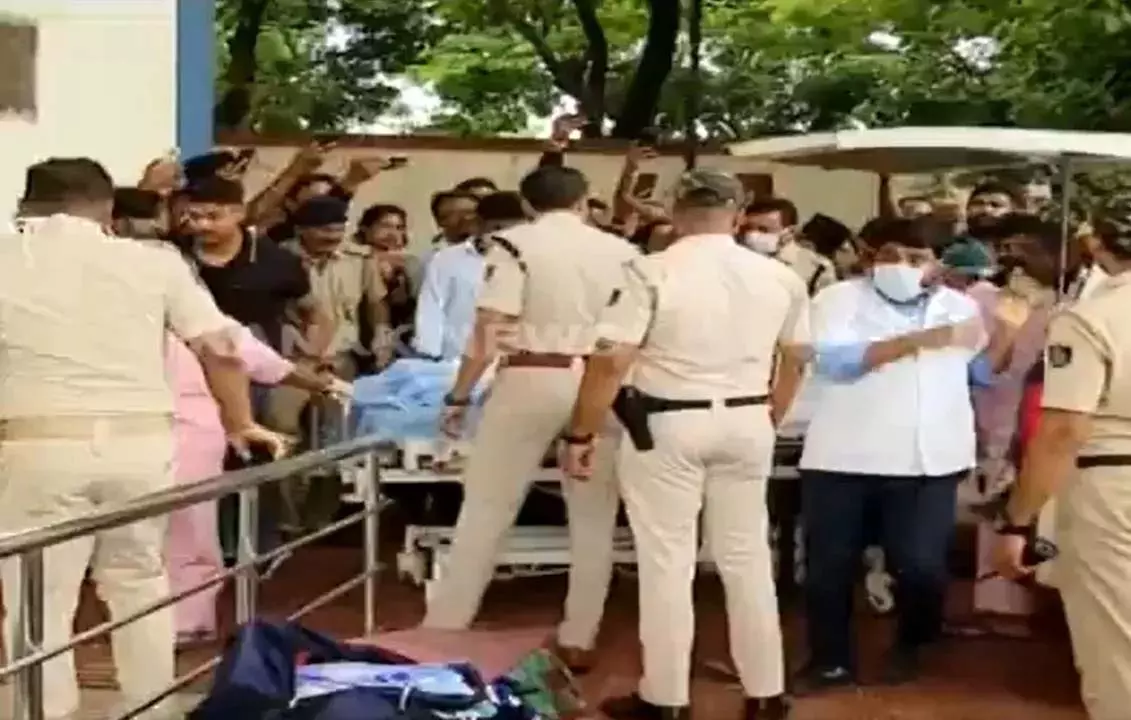 पुरी छात्रा को जिंदा जलाने का मामला: जांच तेज होने पर चचेरे भाई ने सुनाई आपबीती पुरी छात्रा को जिंदा जलाने का मामला: जांच तेज होने पर चचेरे भाई ने सुनाई आपबीती